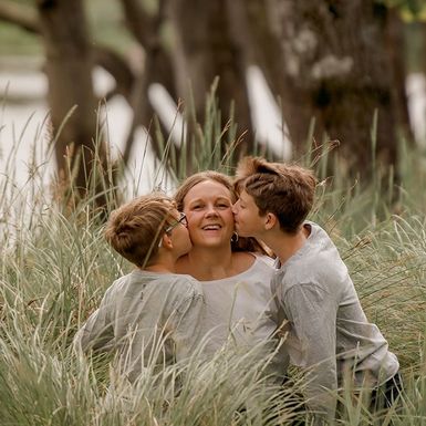 Familien Fotos Erinnerungen Shooting buchen Tutzing Traubing Starnberg Wörthsee Wessling Pöcking Feldafing andechs pähl diessen wielenbach